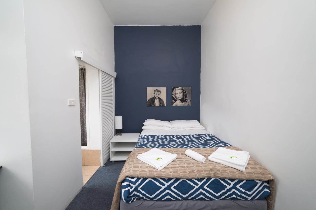 Tassie Backpackers At The Brunswick Hotel Хобарт Экстерьер фото