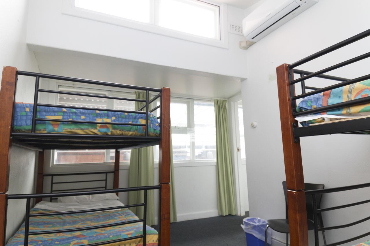 Tassie Backpackers At The Brunswick Hotel Хобарт Экстерьер фото