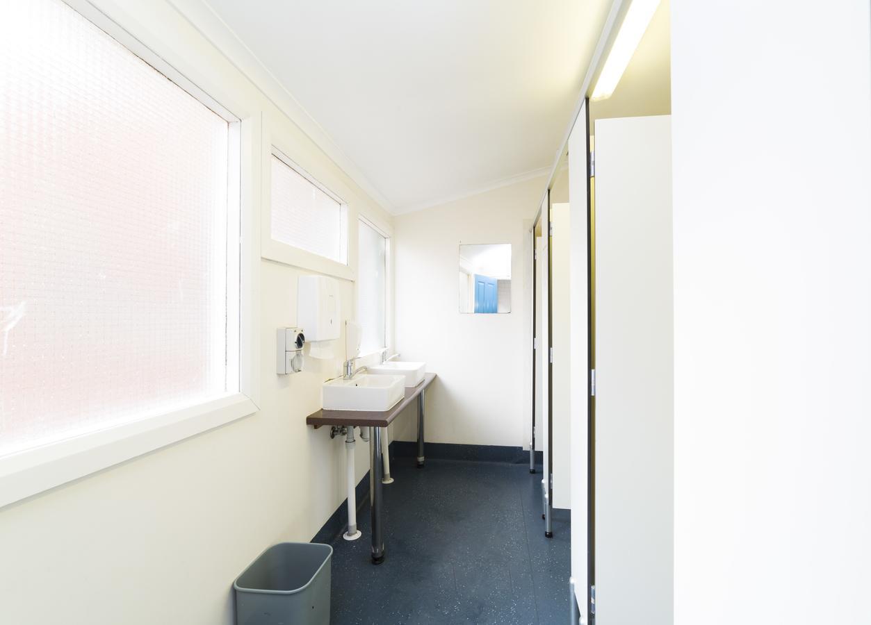 Tassie Backpackers At The Brunswick Hotel Хобарт Экстерьер фото