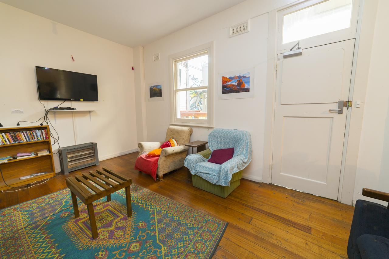 Tassie Backpackers At The Brunswick Hotel Хобарт Экстерьер фото