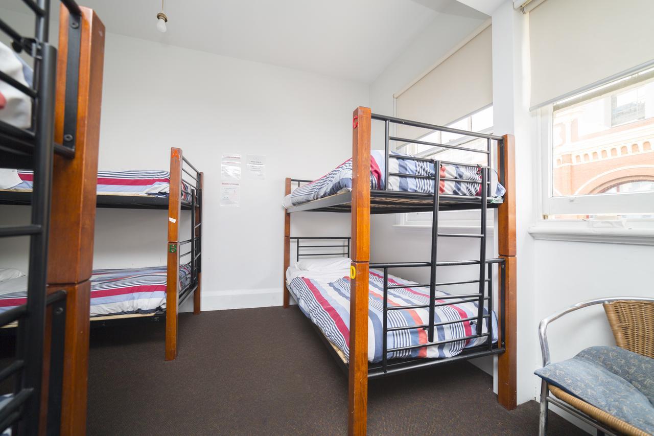 Tassie Backpackers At The Brunswick Hotel Хобарт Экстерьер фото