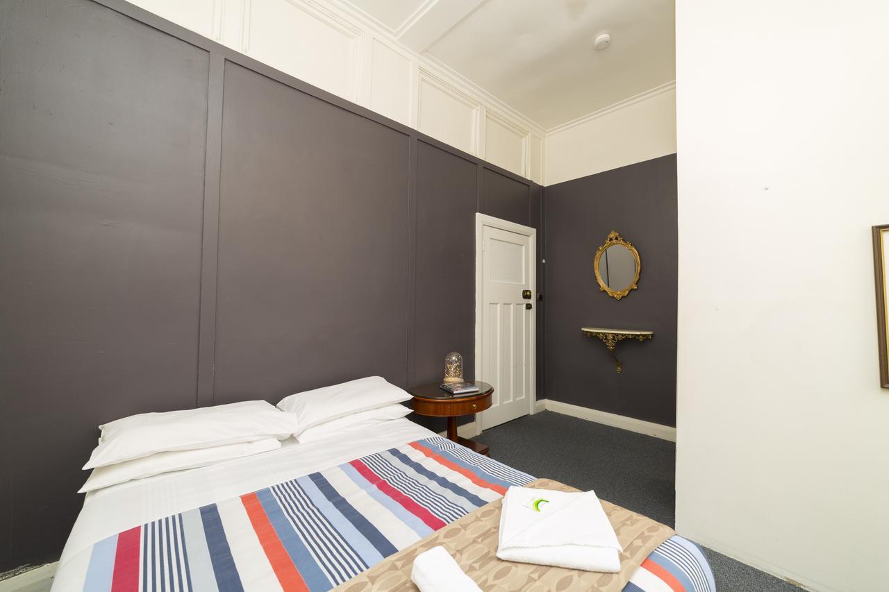 Tassie Backpackers At The Brunswick Hotel Хобарт Экстерьер фото